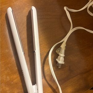 White Hair Straightener Flat Iron - Rose Gold Plates